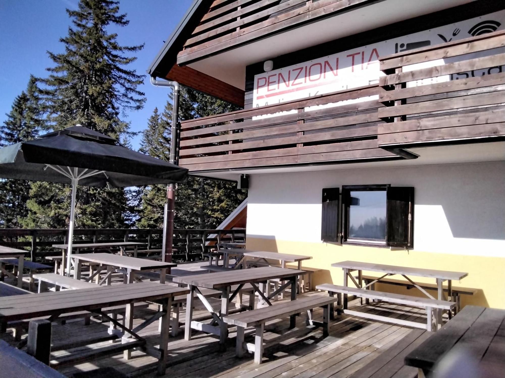 Accommodation And Restaurant Tia Cerklje na Gorenjskem Exterior foto